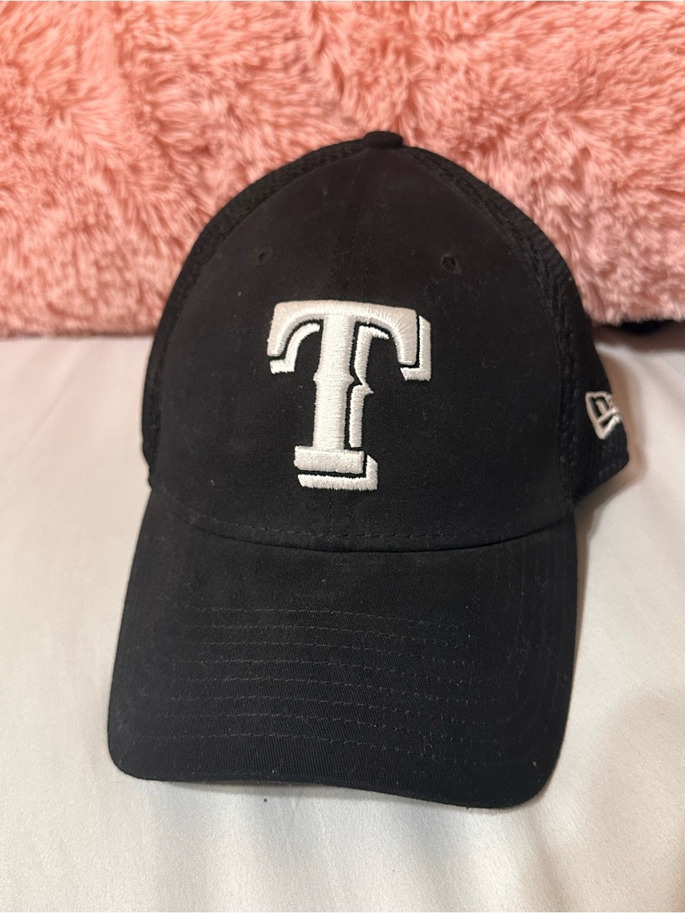 New Era Texas Rangers Mens Black and White logo, 39Thirty